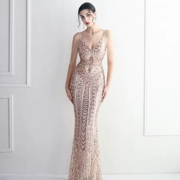 Elegant Sequined Evening Gown in Beige - Picture 5 of 13